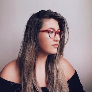 Meet your Posher, Kaleigh